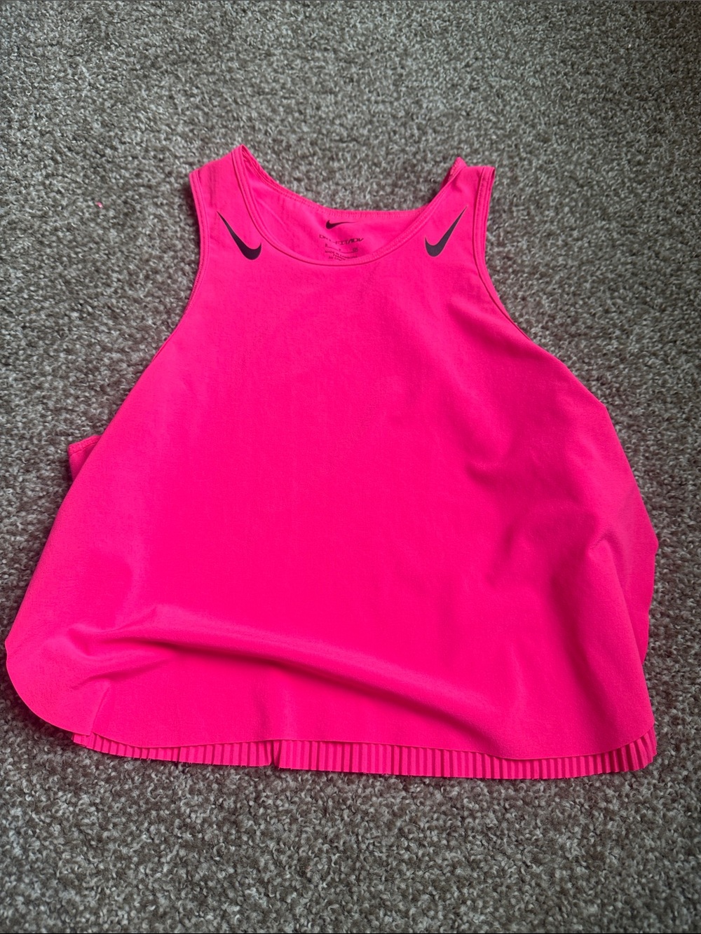 Nike Women's Hot Pink AeroSwift Tank